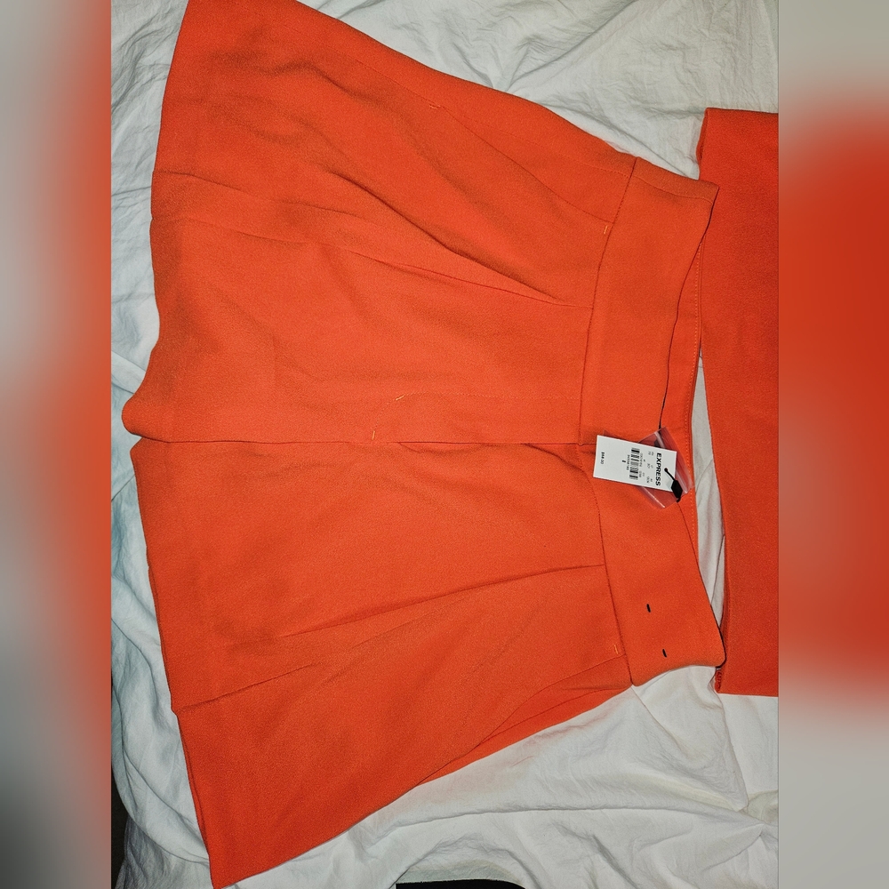 Express Bold Tangerine Shorts NWT - Picture 2 of 2